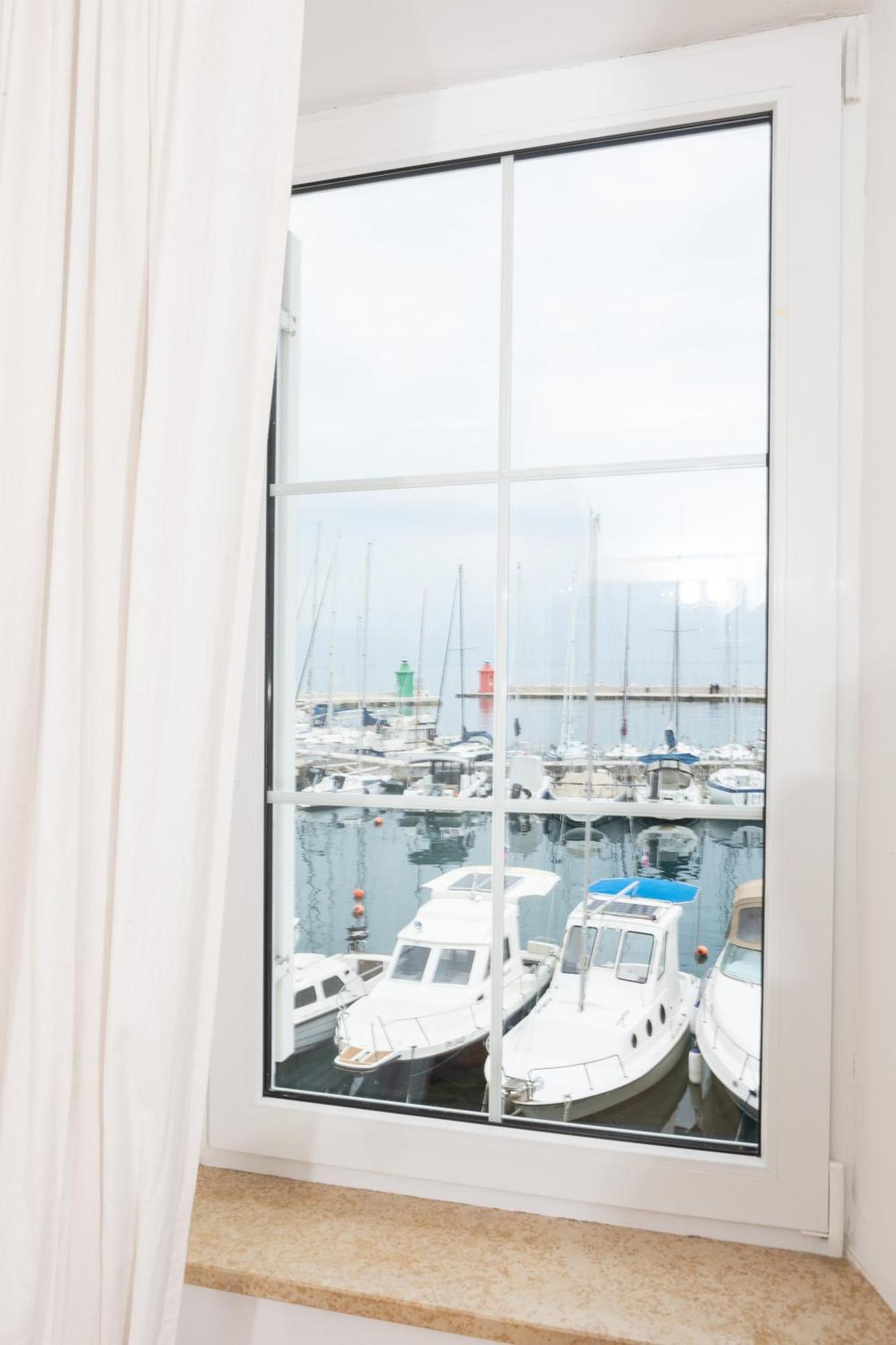 Porthouse Apartments Пиран Экстерьер фото